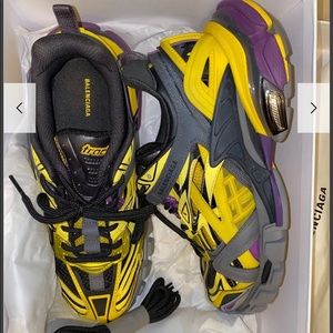 Balenciaga Sneaker Size 38 women